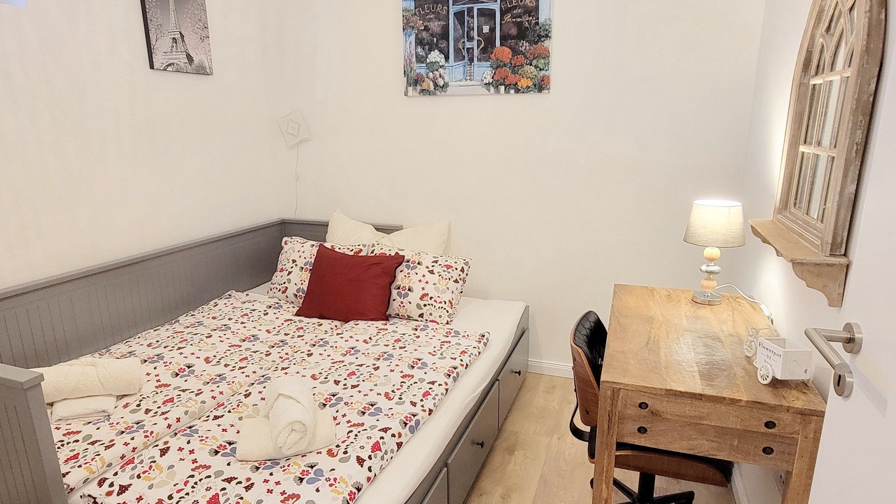 Photo of Bedroom in Erd