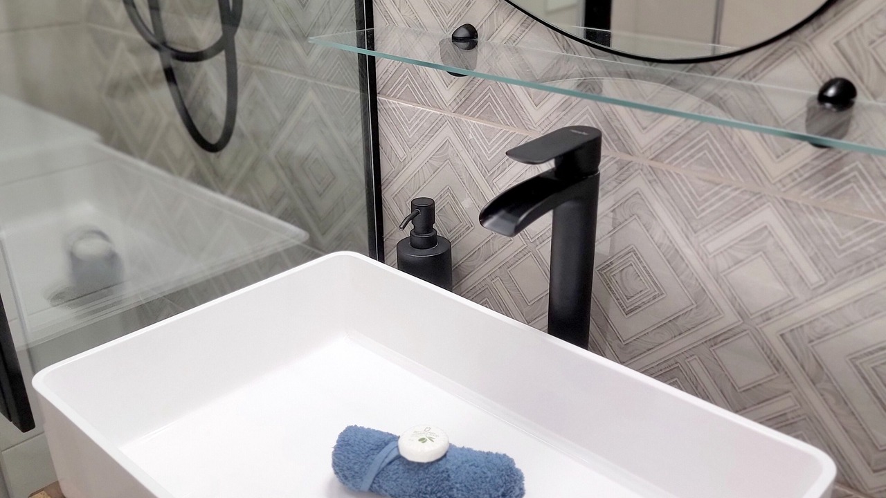 Photo of Bathroom in Erd