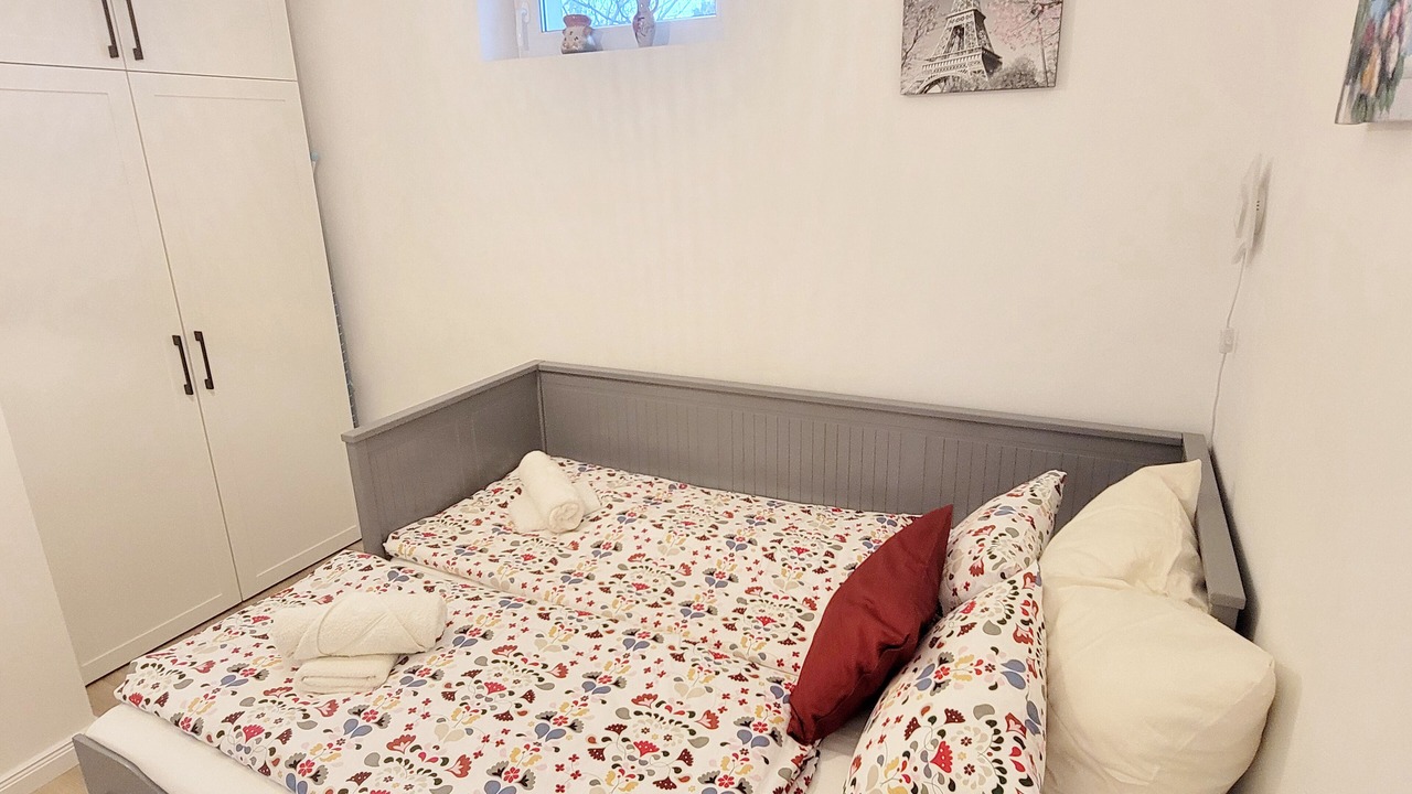 Photo of Bedroom in Erd