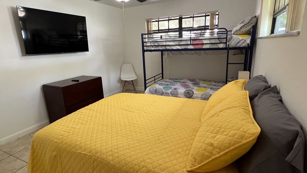 Photo of Bedroom in Pembroke Pines