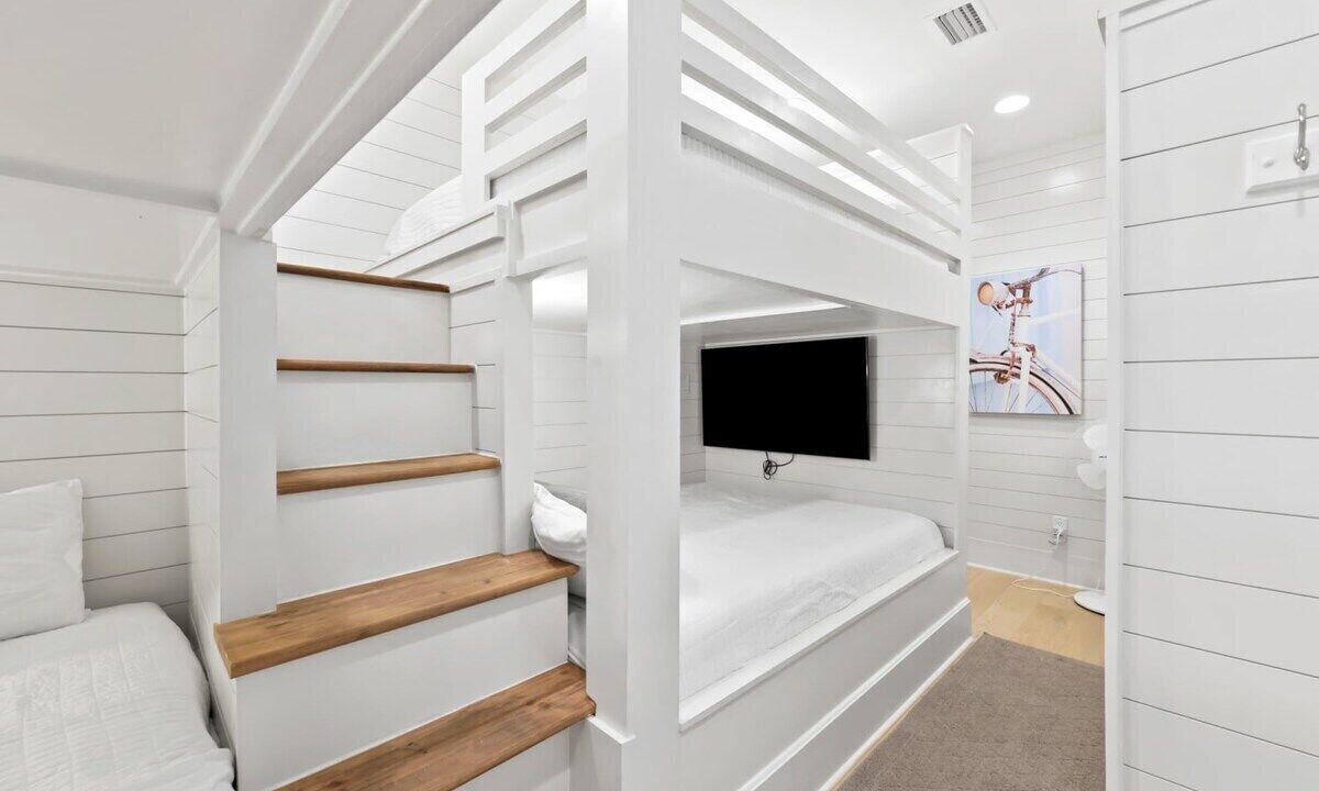 Photo of Bedroom in Treetop