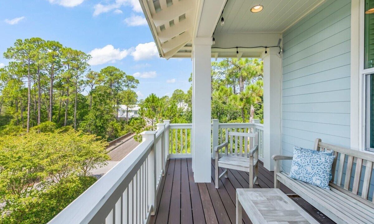 Photo of Outdoor in Treetop