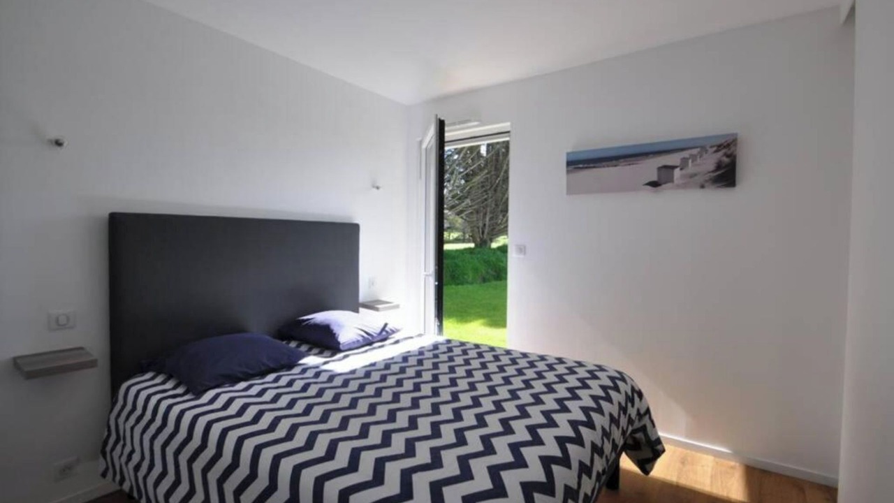 Photo of Bedroom in Sables-d'Or-les-Pins