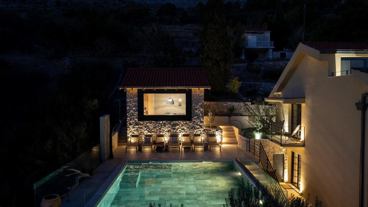 Photo of Outdoor in Medici