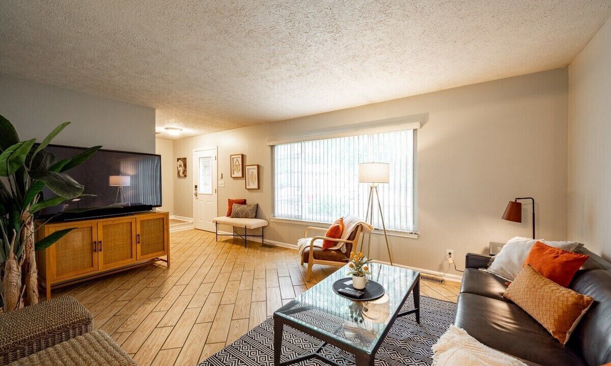 Photo of Livingroom in Acton