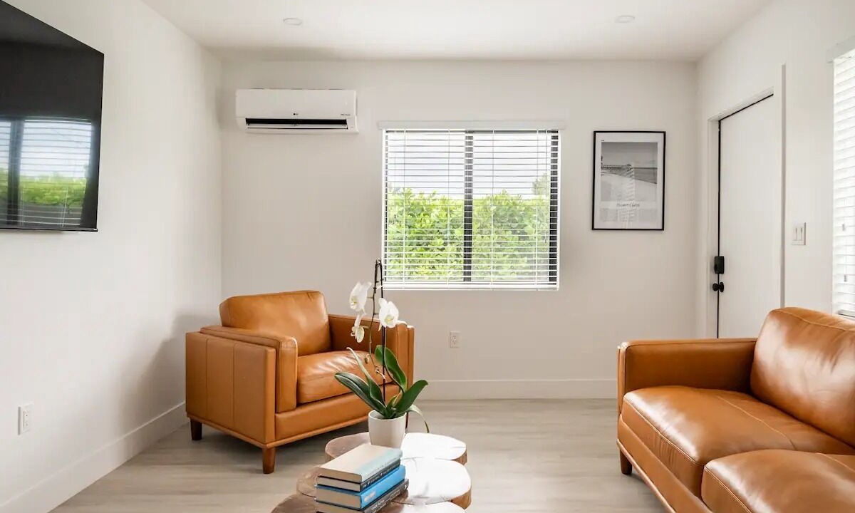 Photo of Livingroom in Coral Terrace