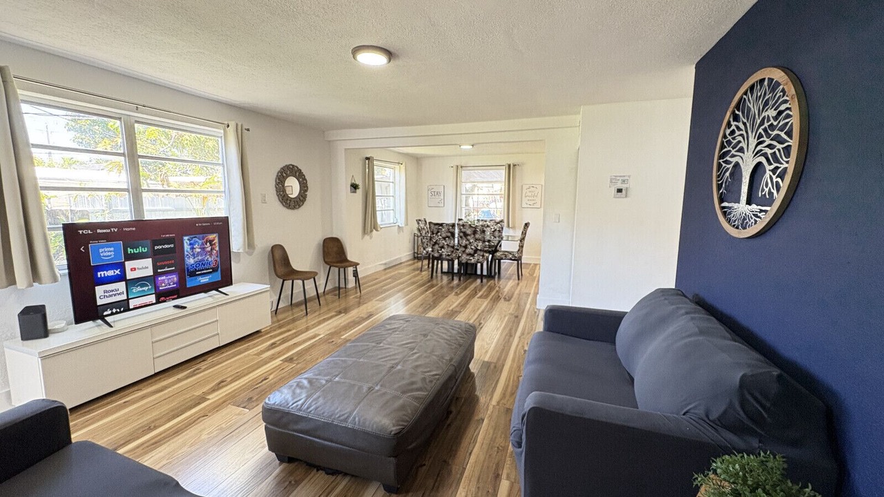 Photo of Livingroom in Little Havana