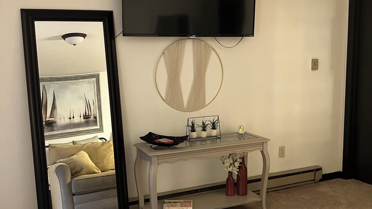 Photo of Livingroom in Troutville