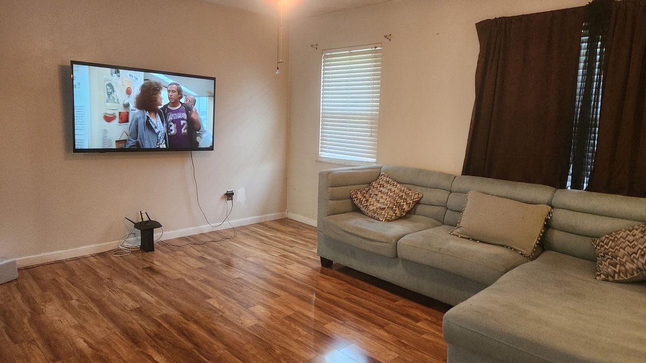 Photo of Livingroom in Burlington
