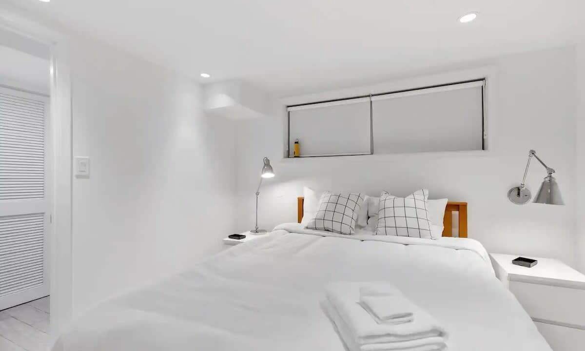 Photo of Bedroom in Dupont Circle