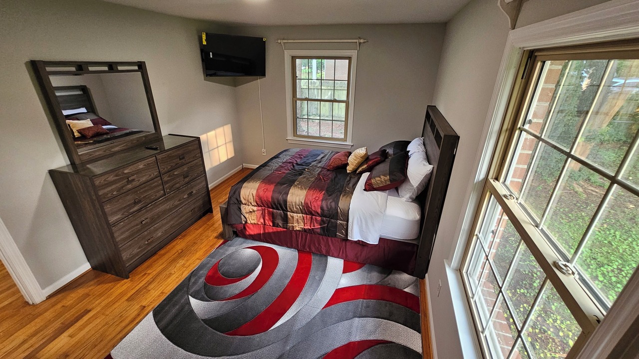 Photo of Bedroom in Central Newport News