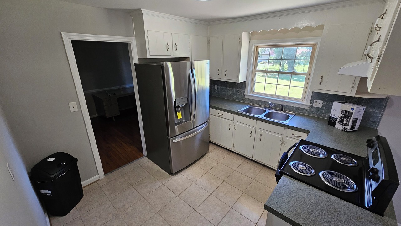 Photo of Kitchen in Central Newport News