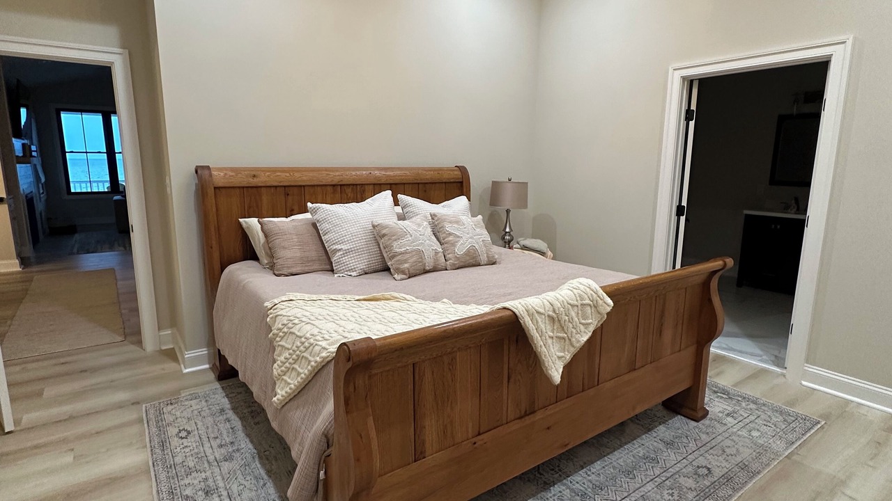 Photo of Bedroom in Gwynn