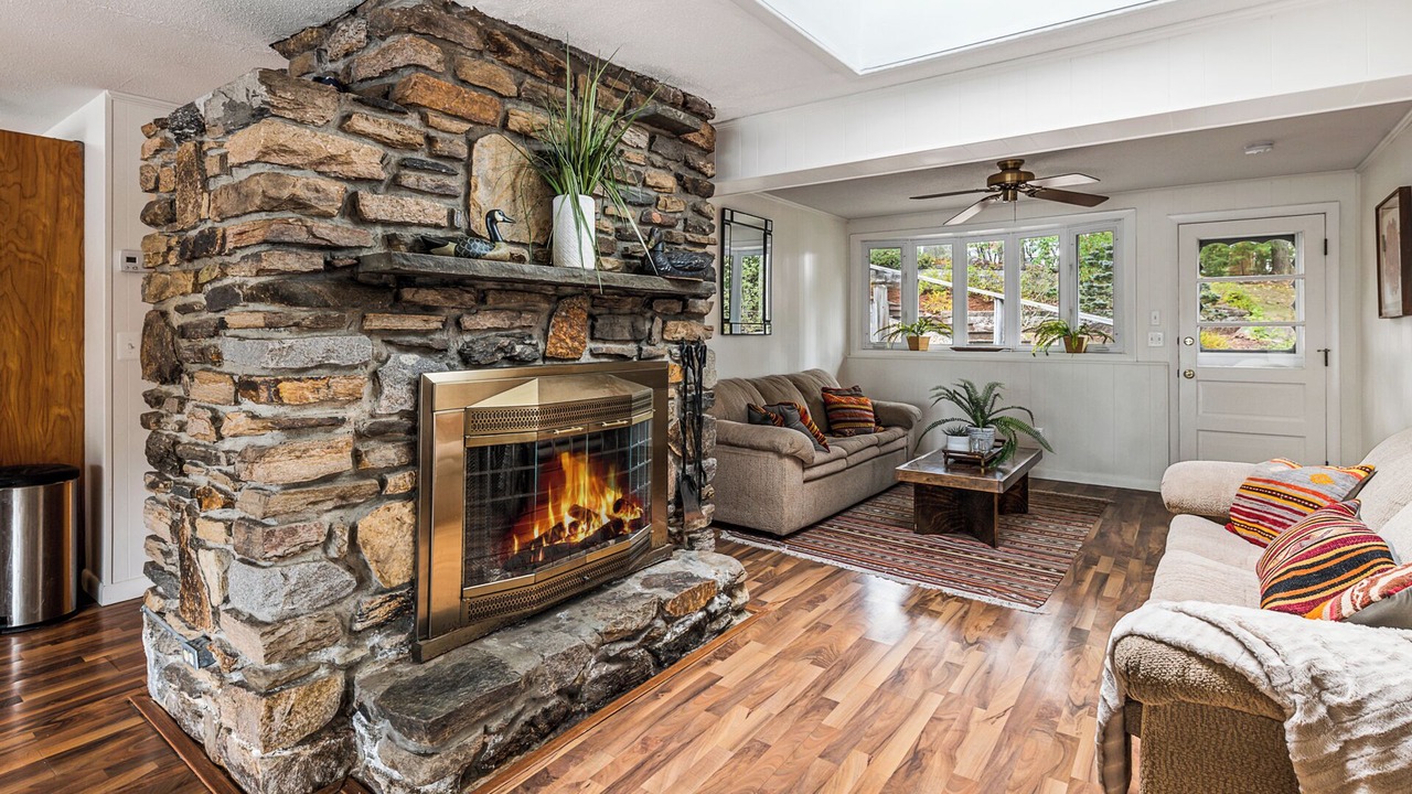 Photo of Livingroom in Rindge