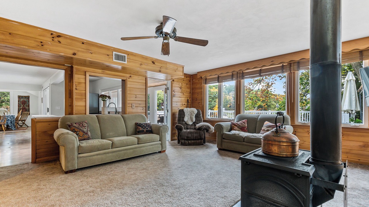 Photo of Livingroom in Rindge