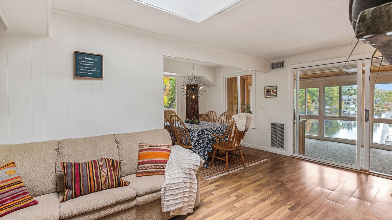 Photo of Livingroom in Rindge