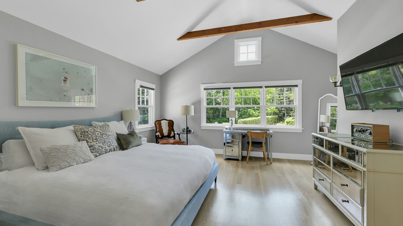 Photo of Bedroom in Shinnecock Hills