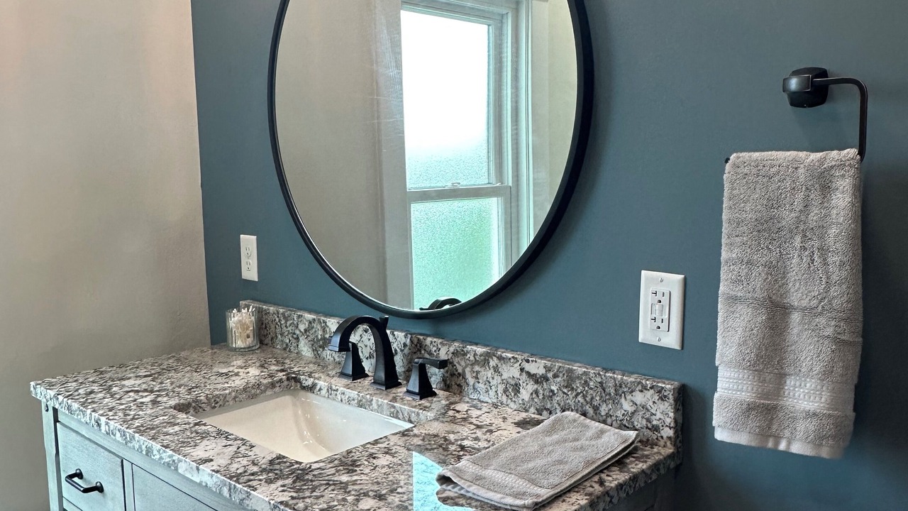 Photo of Bathroom in Babe Denny