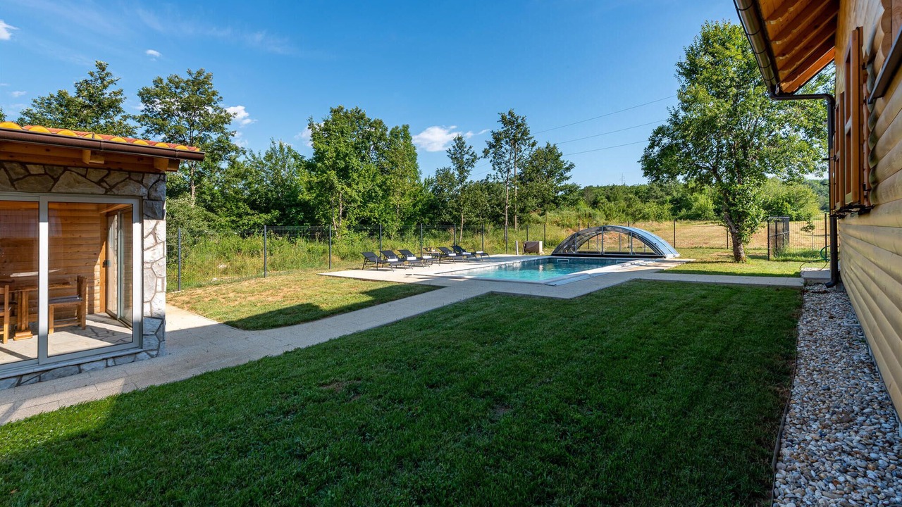 Photo of Outdoor in Lovinac