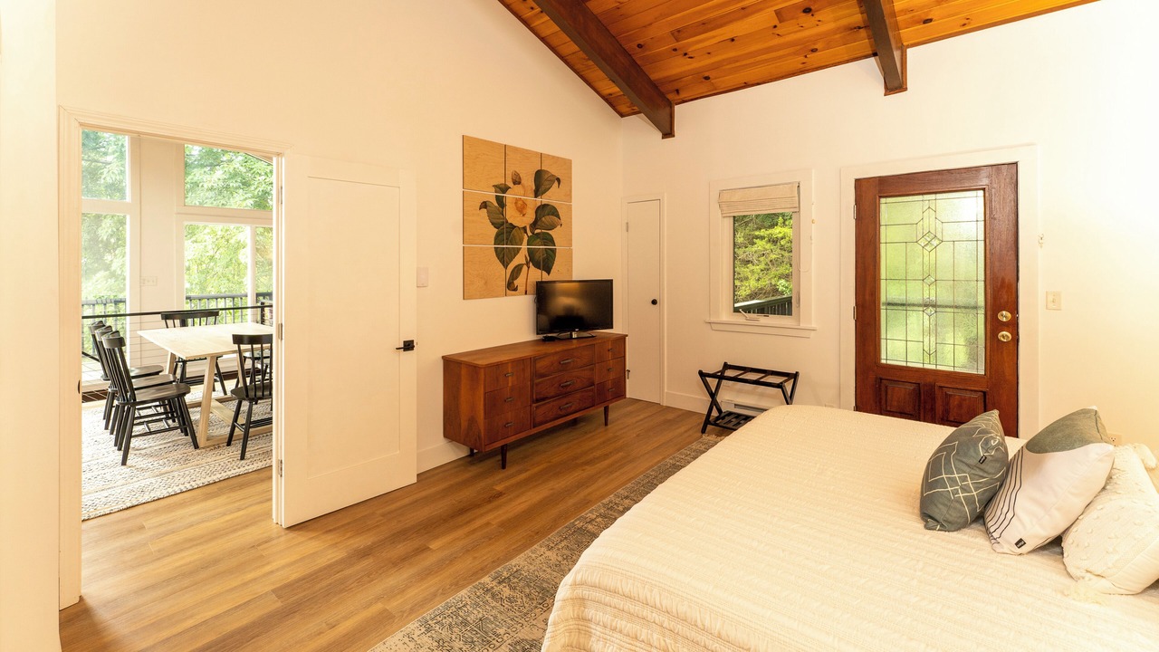 Photo of Bedroom in Canandaigua