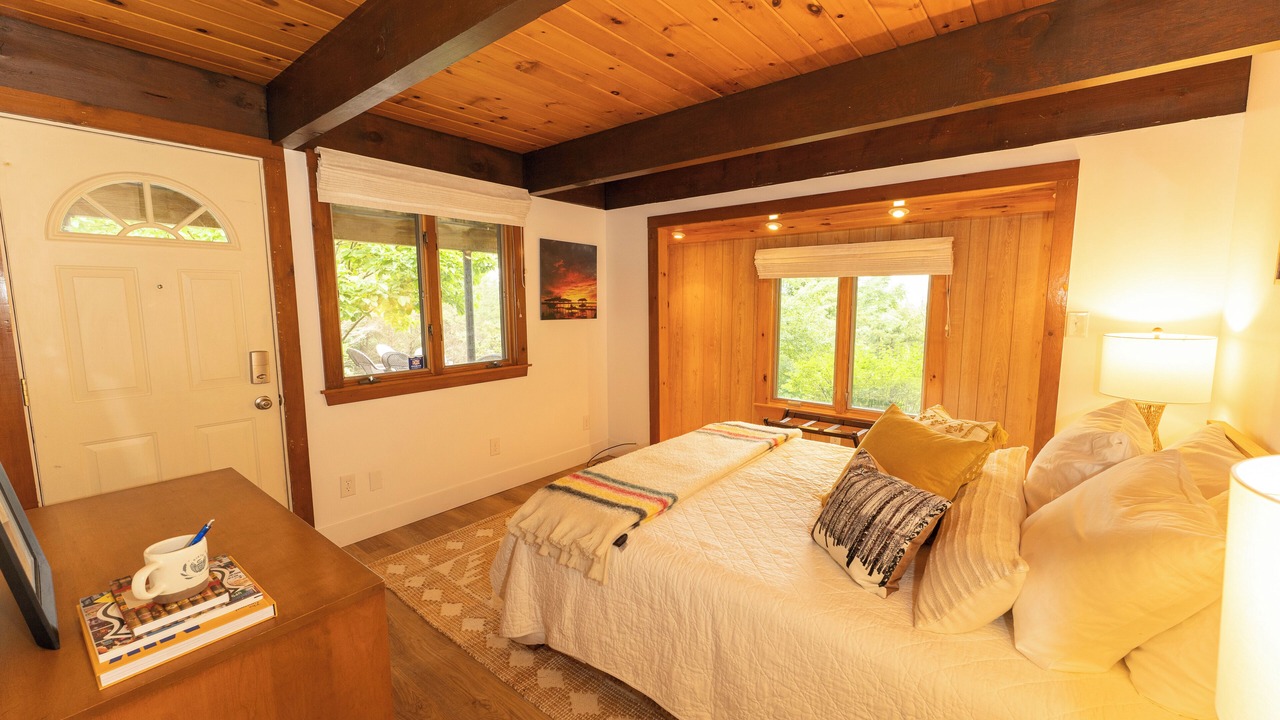 Photo of Bedroom in Canandaigua
