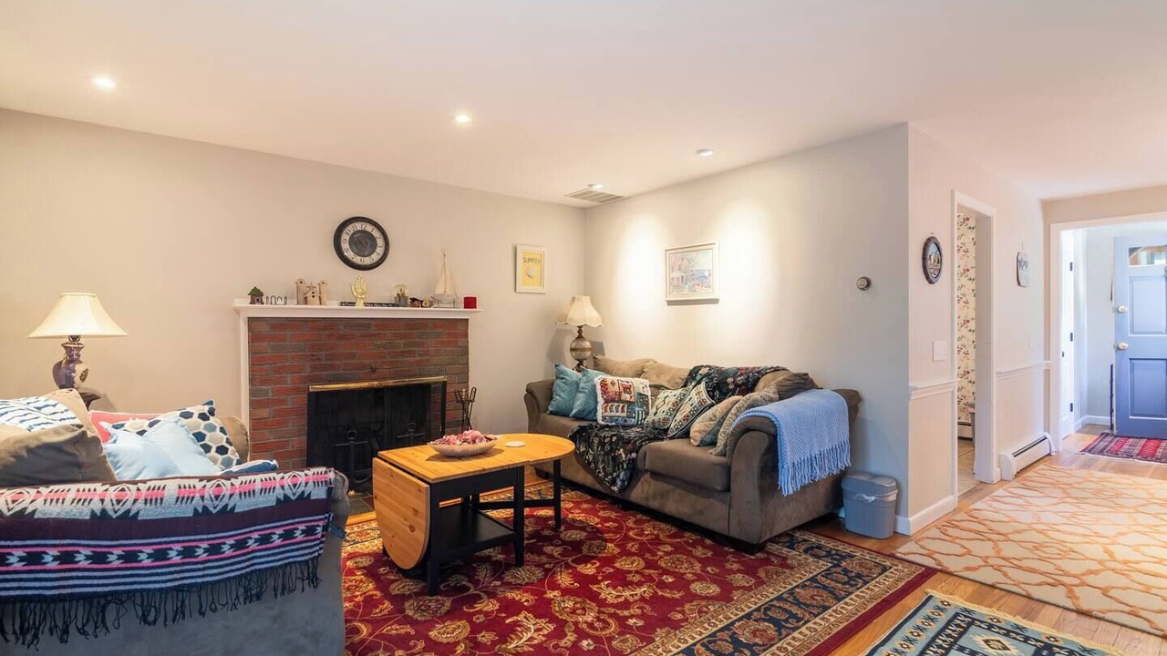 Photo of Livingroom in East Harwich