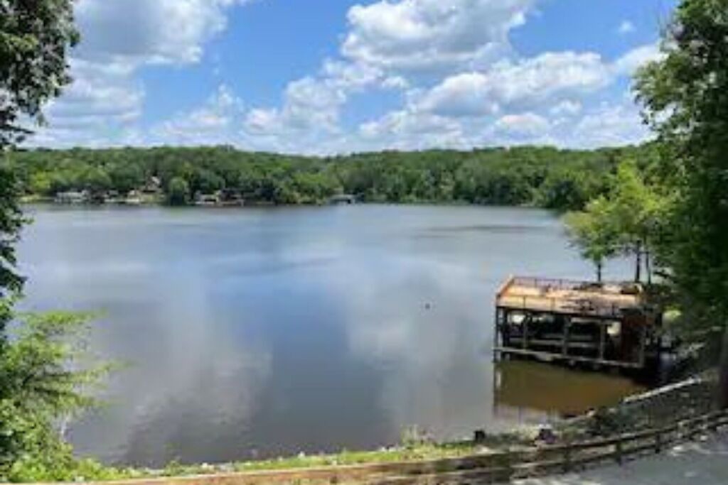 Photo of Outdoor in Bracey