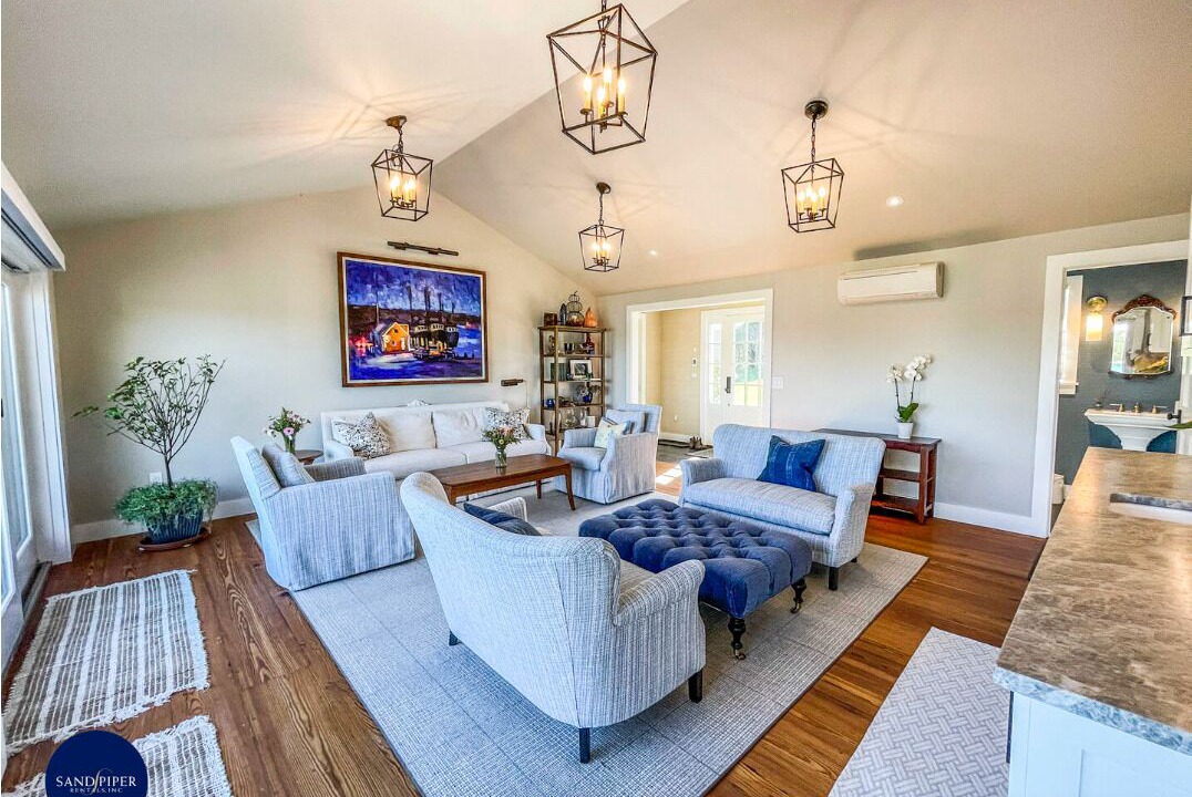Photo of Livingroom in Chilmark