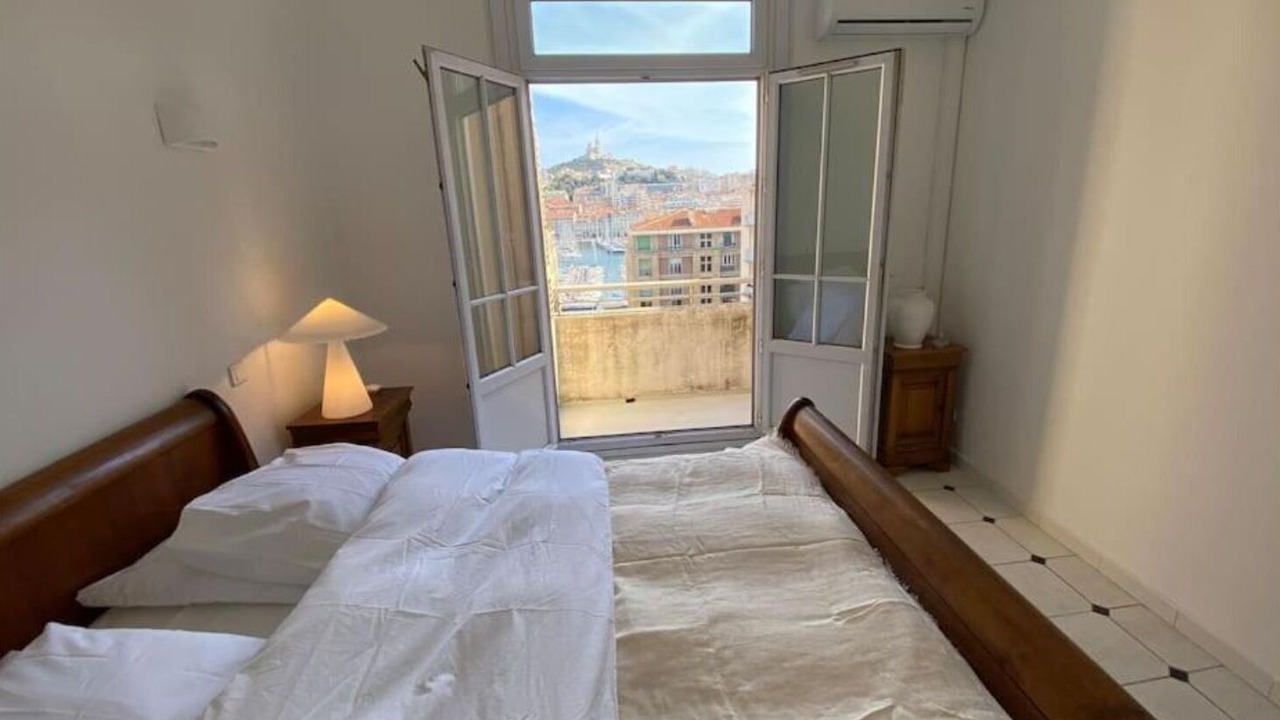 Photo of Bedroom in Hotel-de-Ville