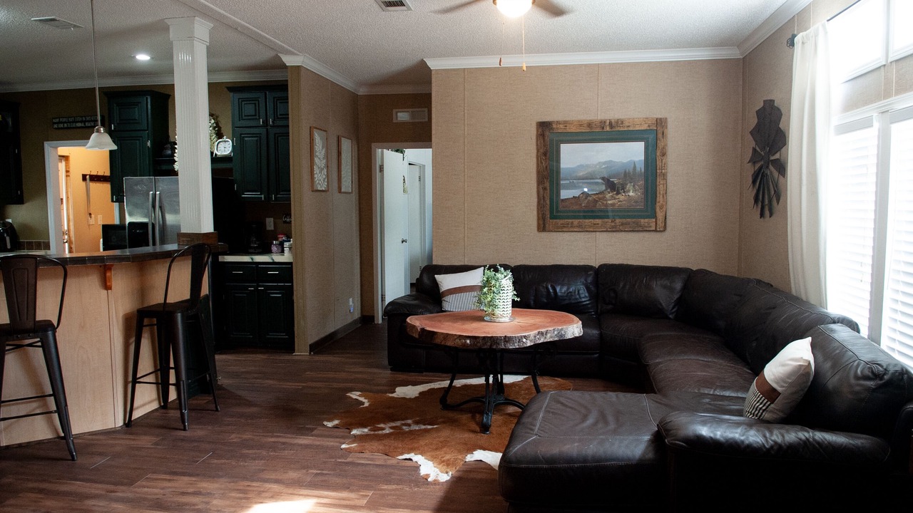 Photo of Livingroom in Perry