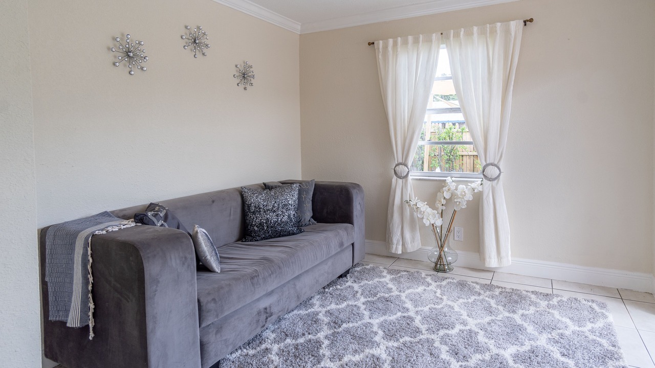 Photo of Livingroom in Davie