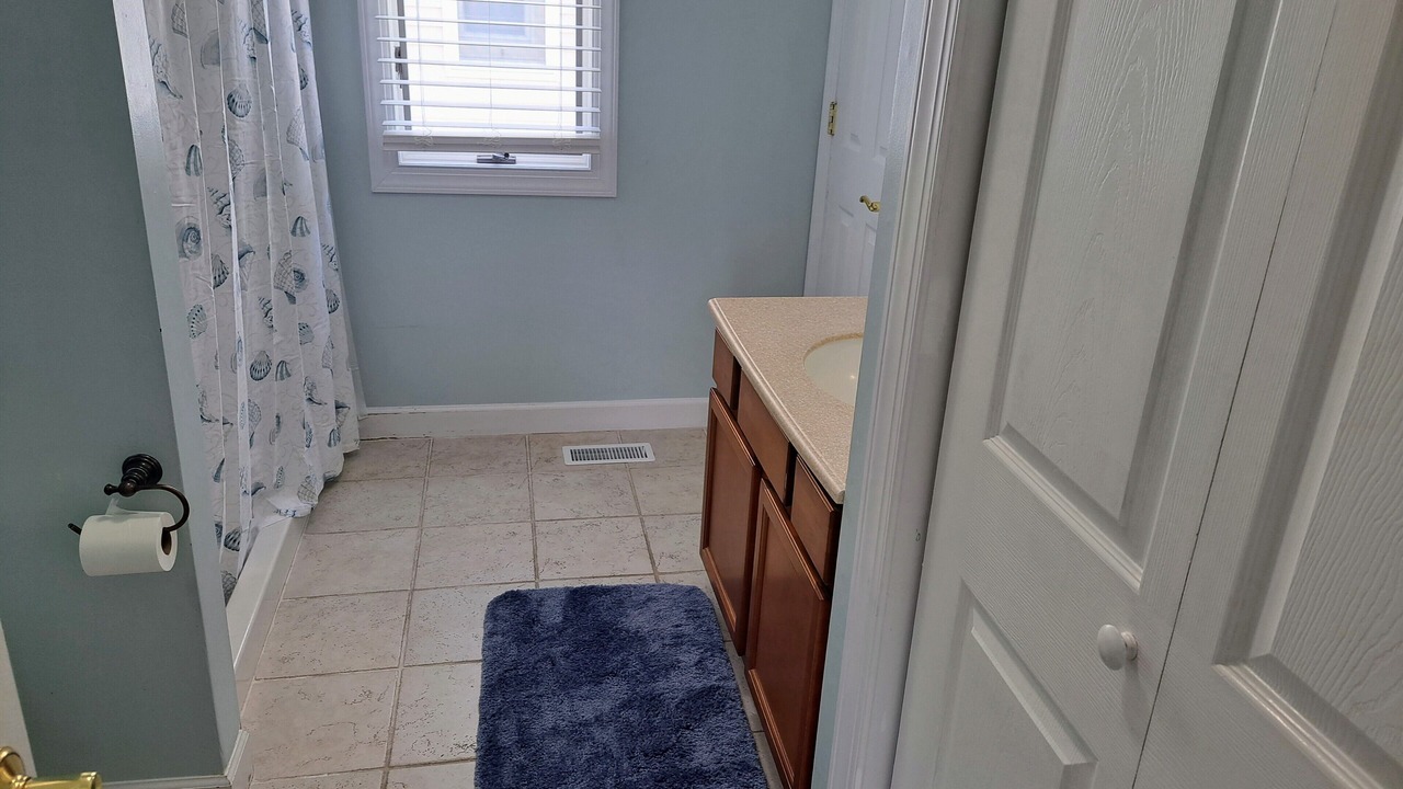 Photo of Bathroom in Avalon