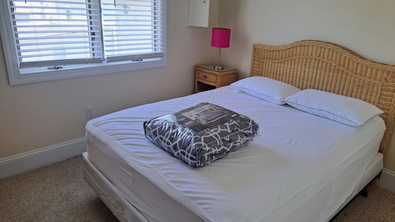 Photo of Bedroom in Avalon