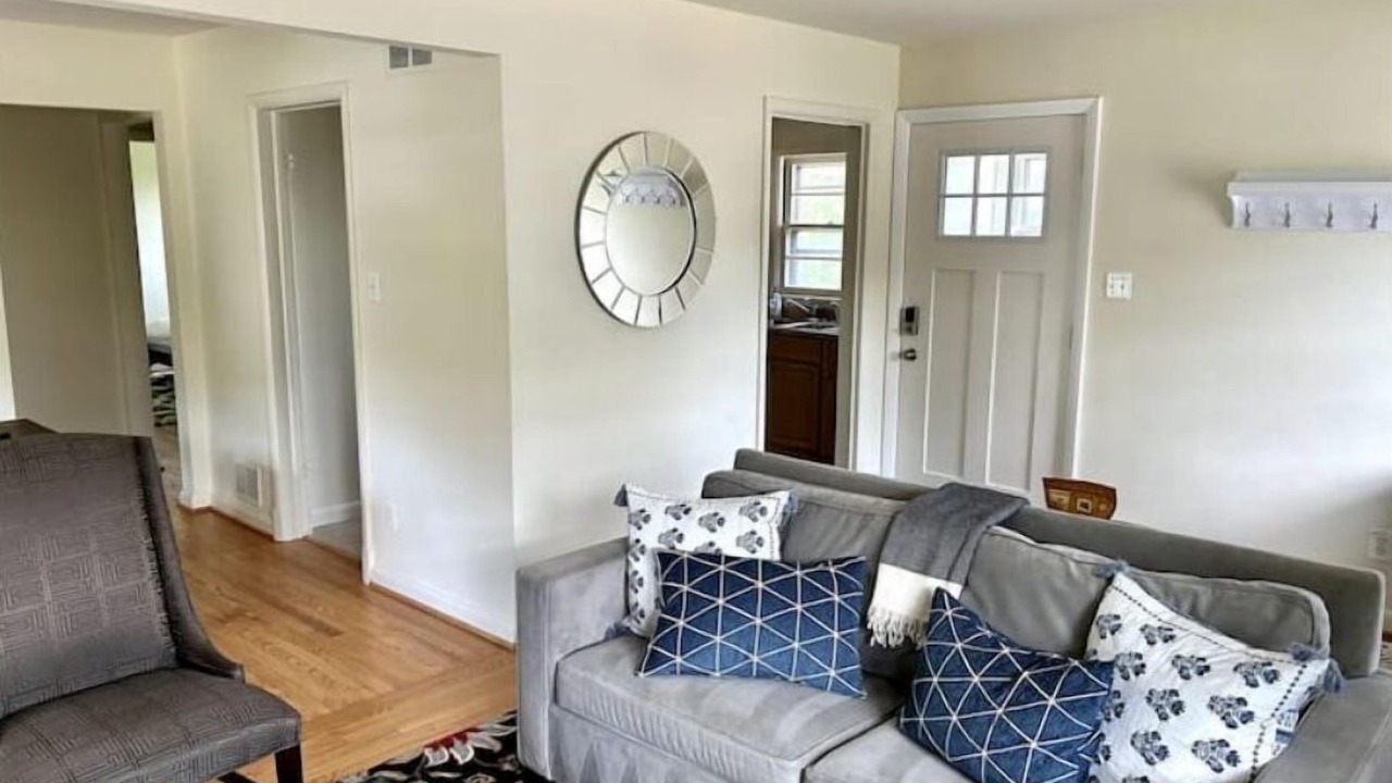 Photo of Livingroom in Cherrydale