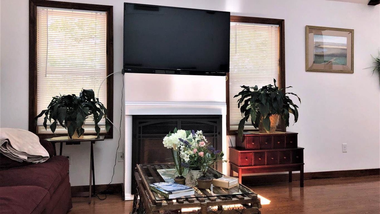 Photo of Livingroom in East Harwich