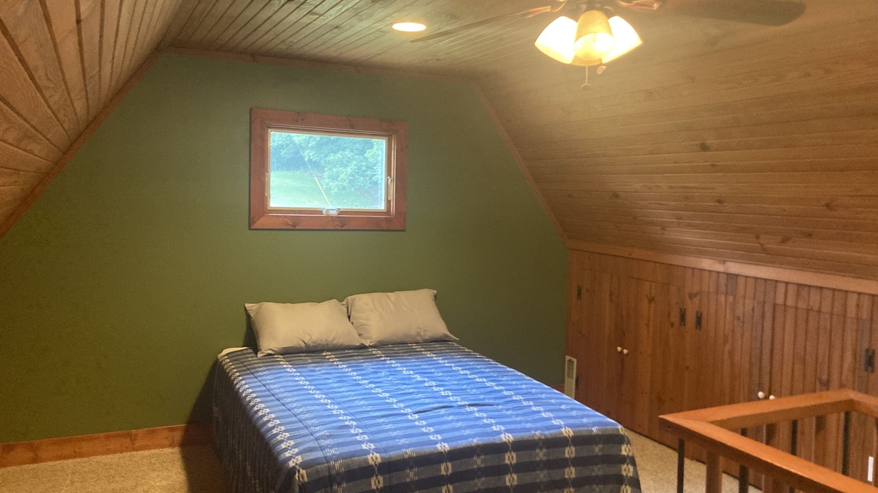 Photo of Bedroom in Schnellville
