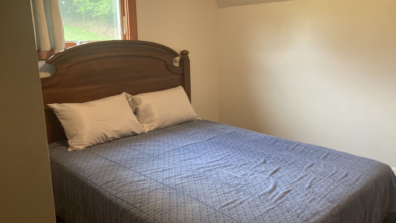 Photo of Bedroom in Schnellville