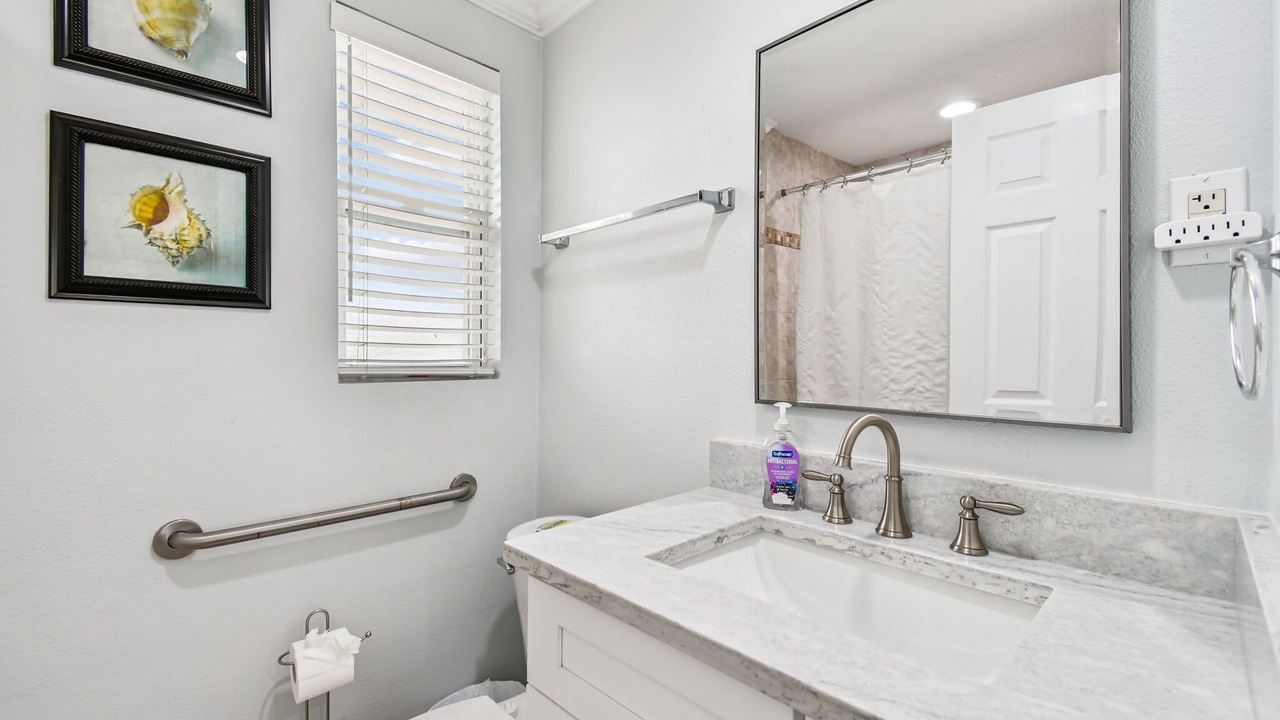 Photo of Bathroom in Bay Esplanade