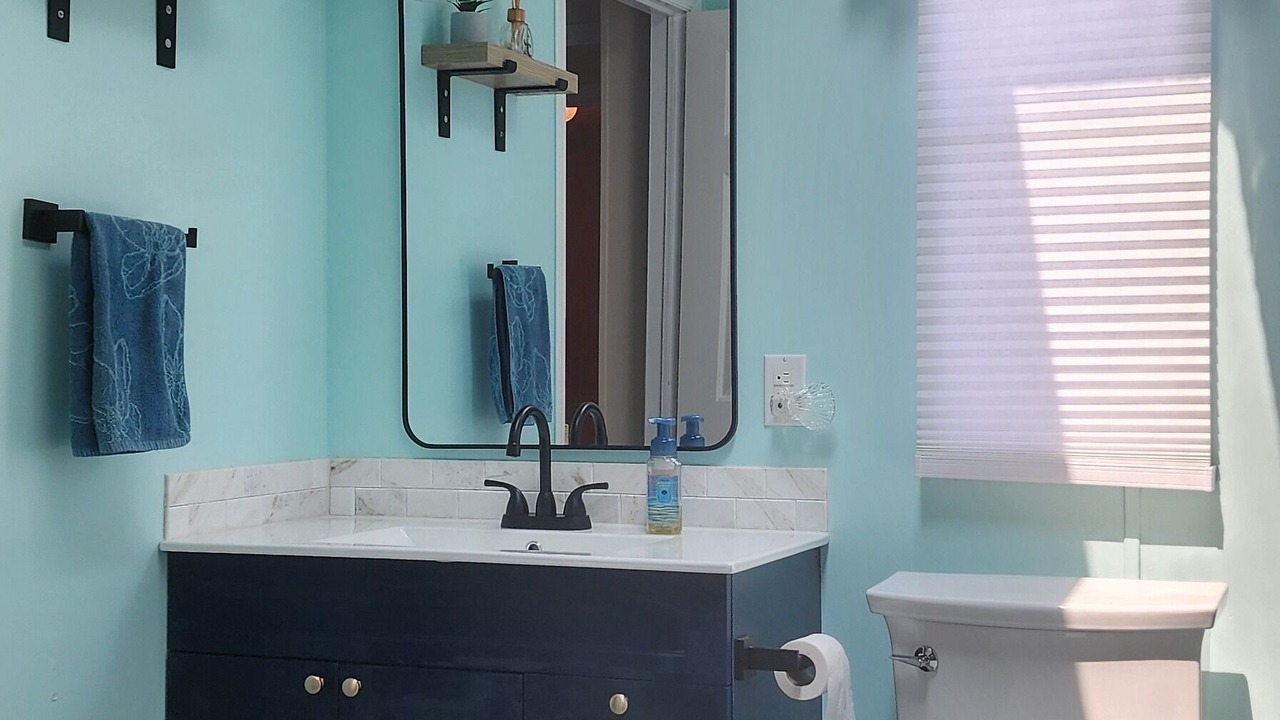 Photo of Bathroom in Assateague Pointe