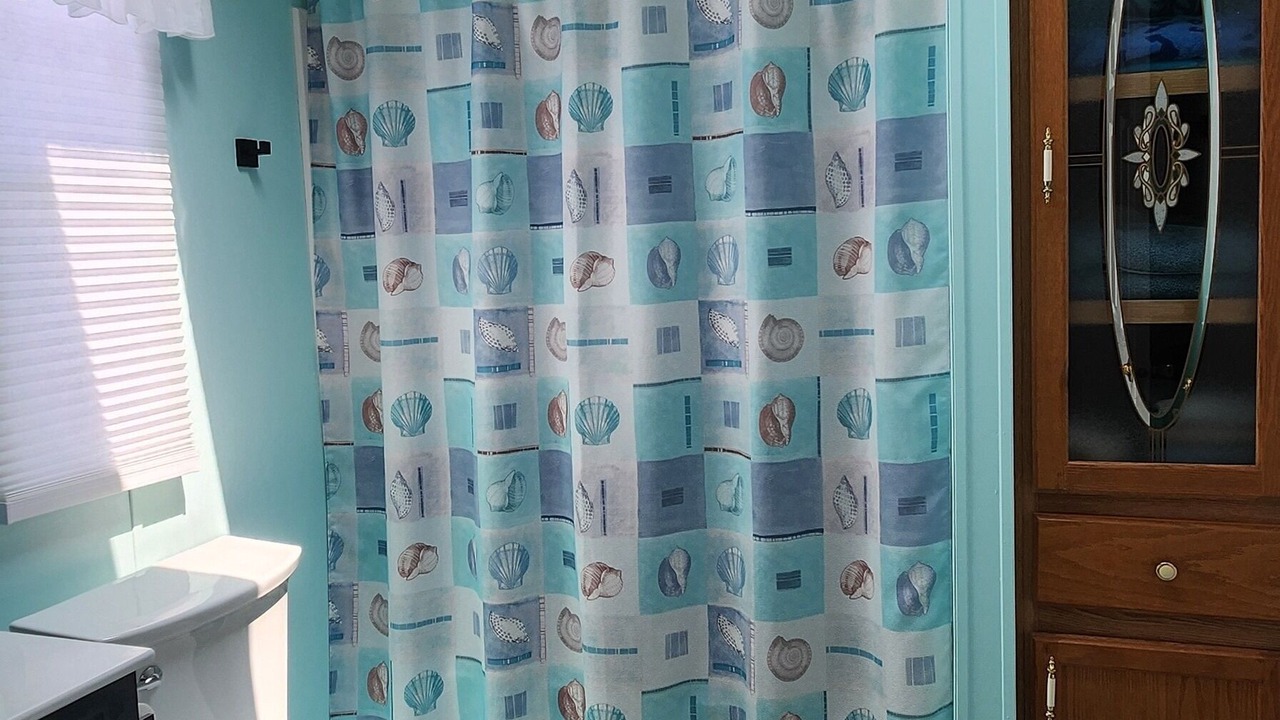 Photo of Bathroom in Assateague Pointe