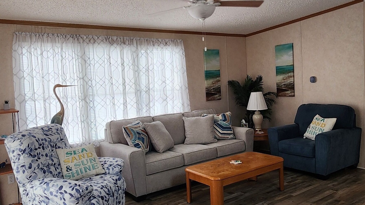 Photo of Livingroom in Assateague Pointe