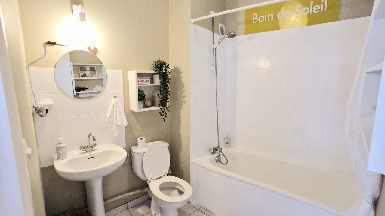 Photo of Bathroom in Saint-Marc