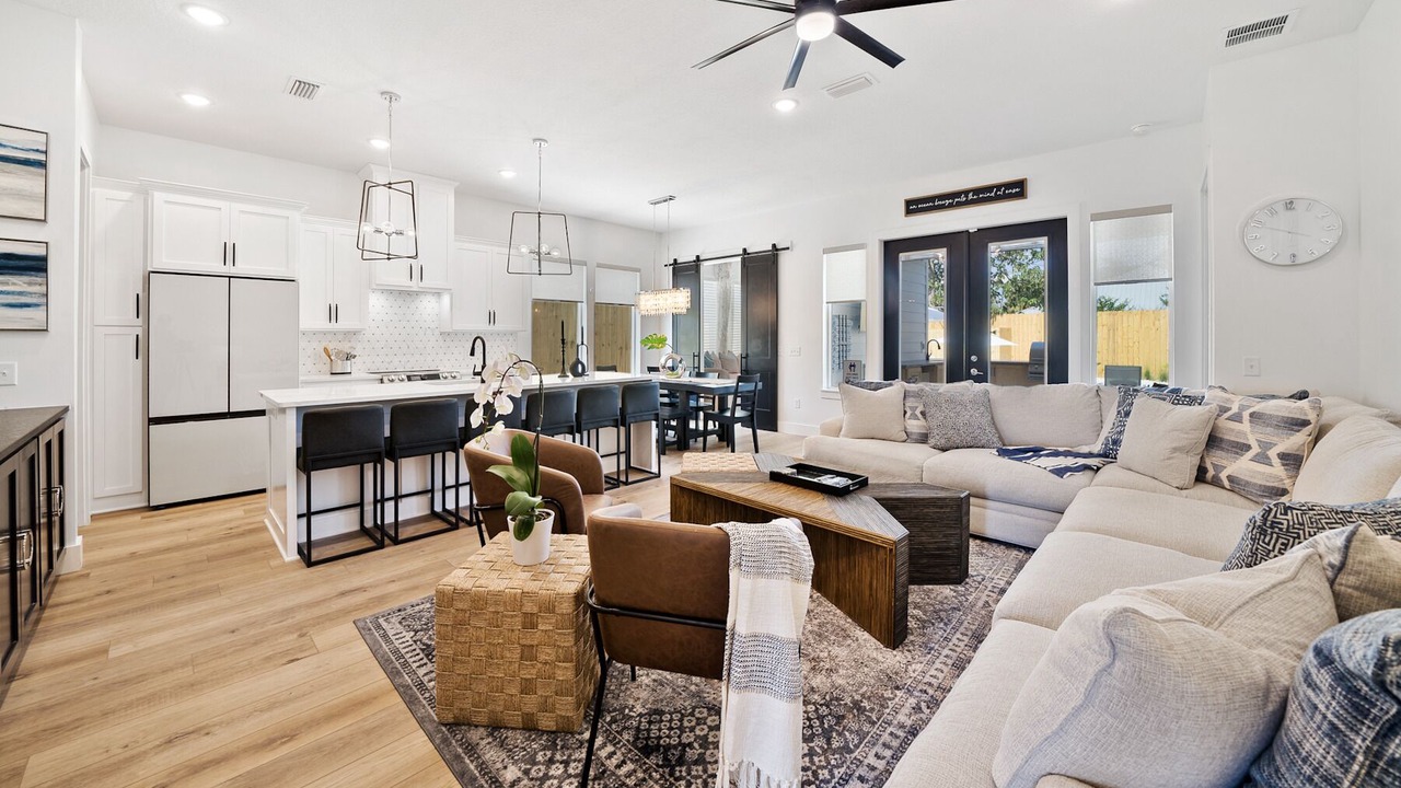 Photo of Livingroom in Kiska Beach