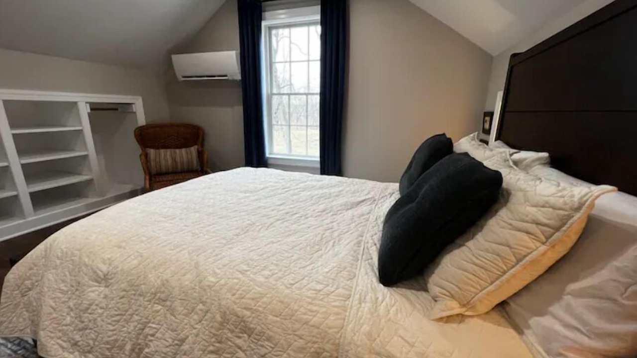 Photo of Bedroom in Middleburg