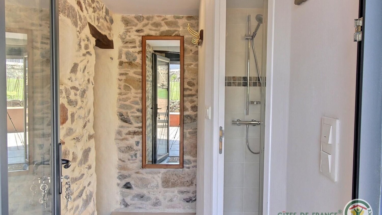 Photo of Bathroom in Lezardrieux