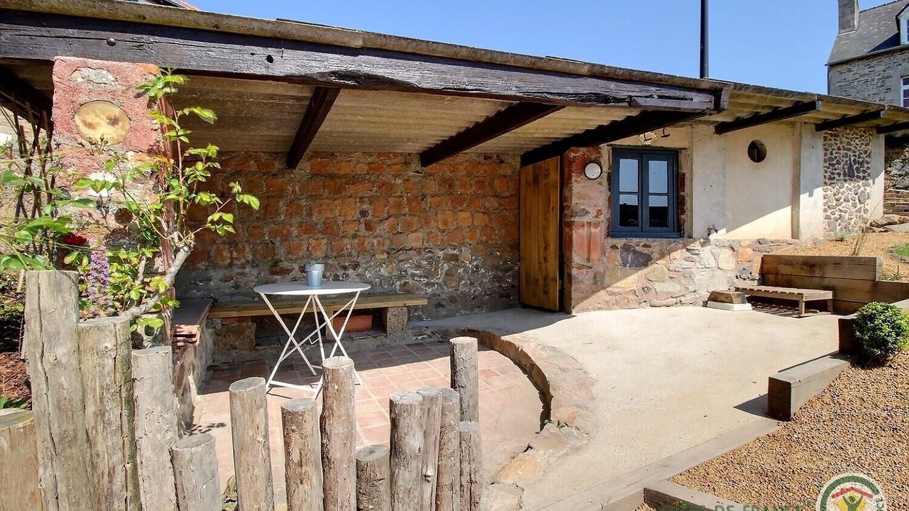 Photo of Patio Balcony in Lezardrieux