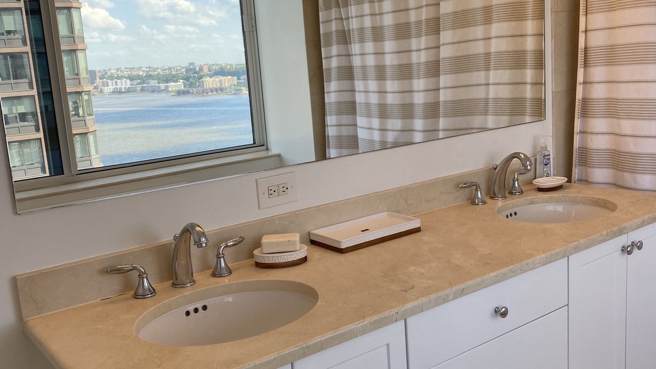 Photo of Bathroom in Lincoln Square