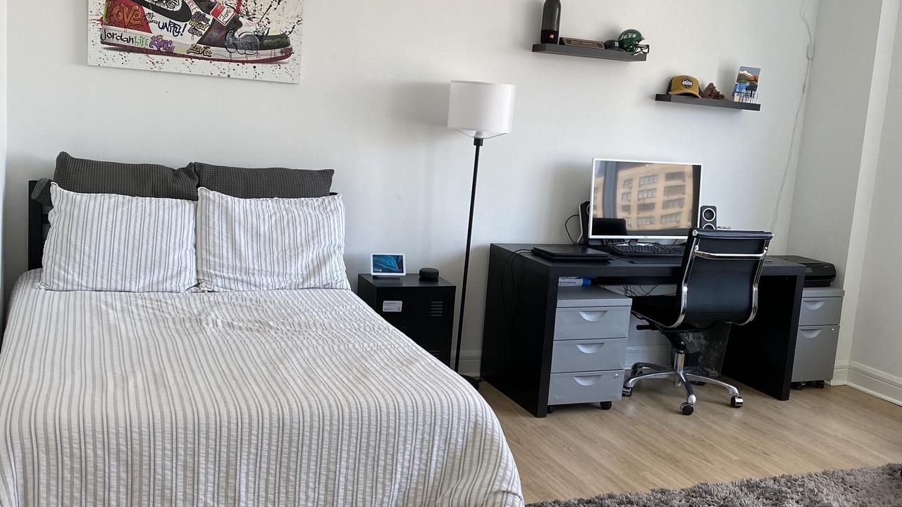 Photo of Bedroom in Lincoln Square