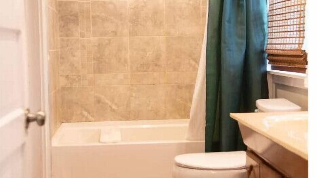 Photo of Bathroom in Shipman