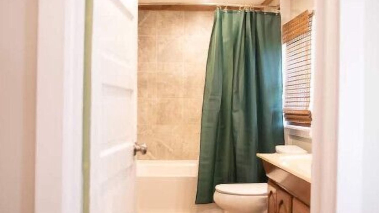 Photo of Bathroom in Shipman